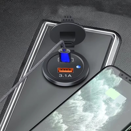 Wasserdichtes PD USB Auto Ladegerät 12V-24V mit LED für Auto, Lkw & Boot