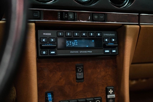 RETROSOUND Displayeinheit Grand Prix