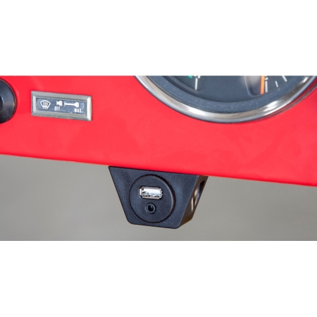 USB-Einbaubuchse mit 3.5mm Klinke. Länge 130cm, schwarz